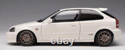 Honda Civic Type R EK9 Mugen Chamionship White 1/18 M85025 MOTORHELIX